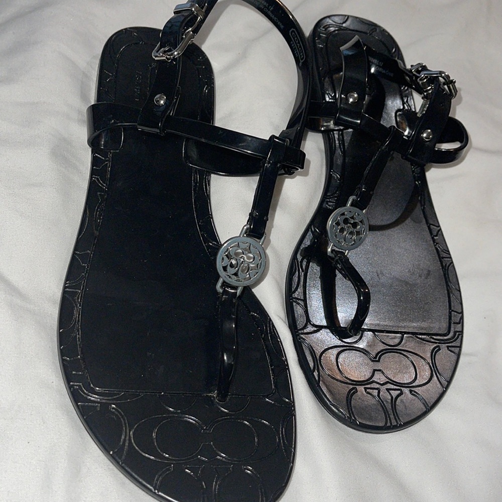 Coach black with silver jelly thong size 8